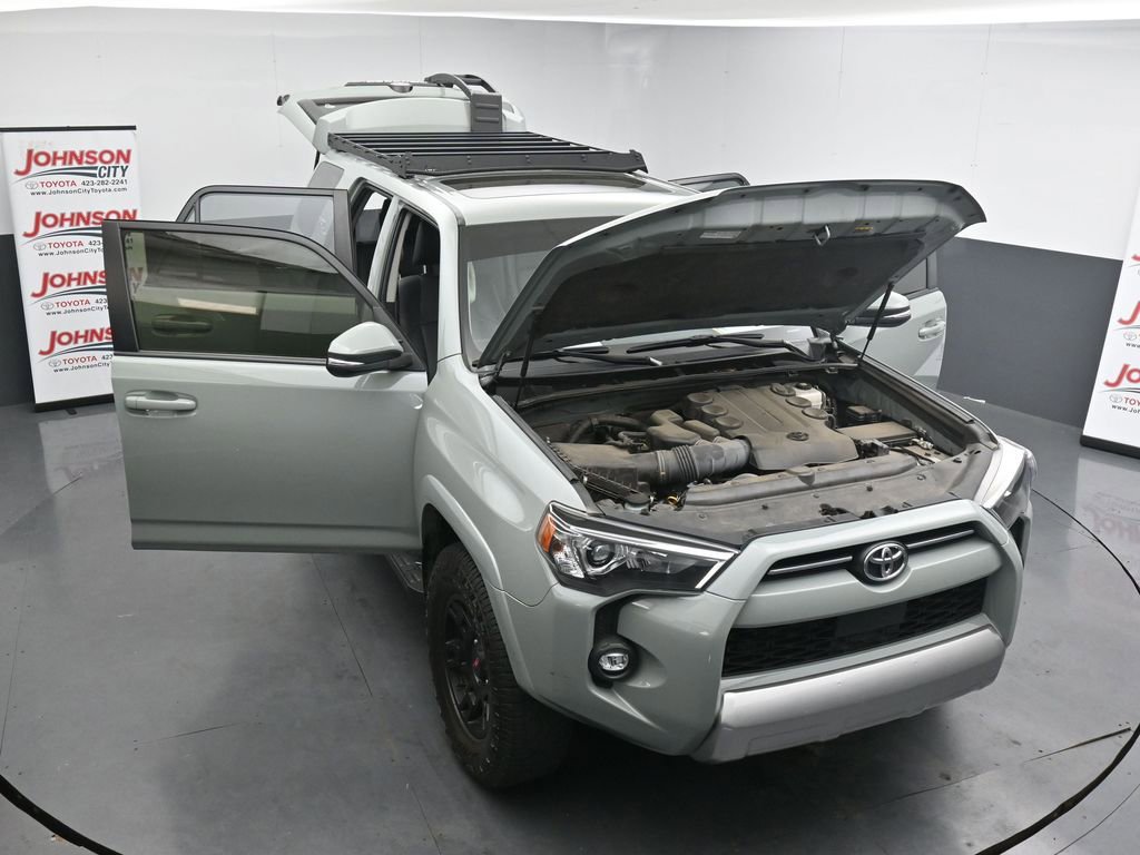 Used 2023 Toyota 4Runner TRD Off-Road Premium w/ Moonroof Package AWD/4WD image 25