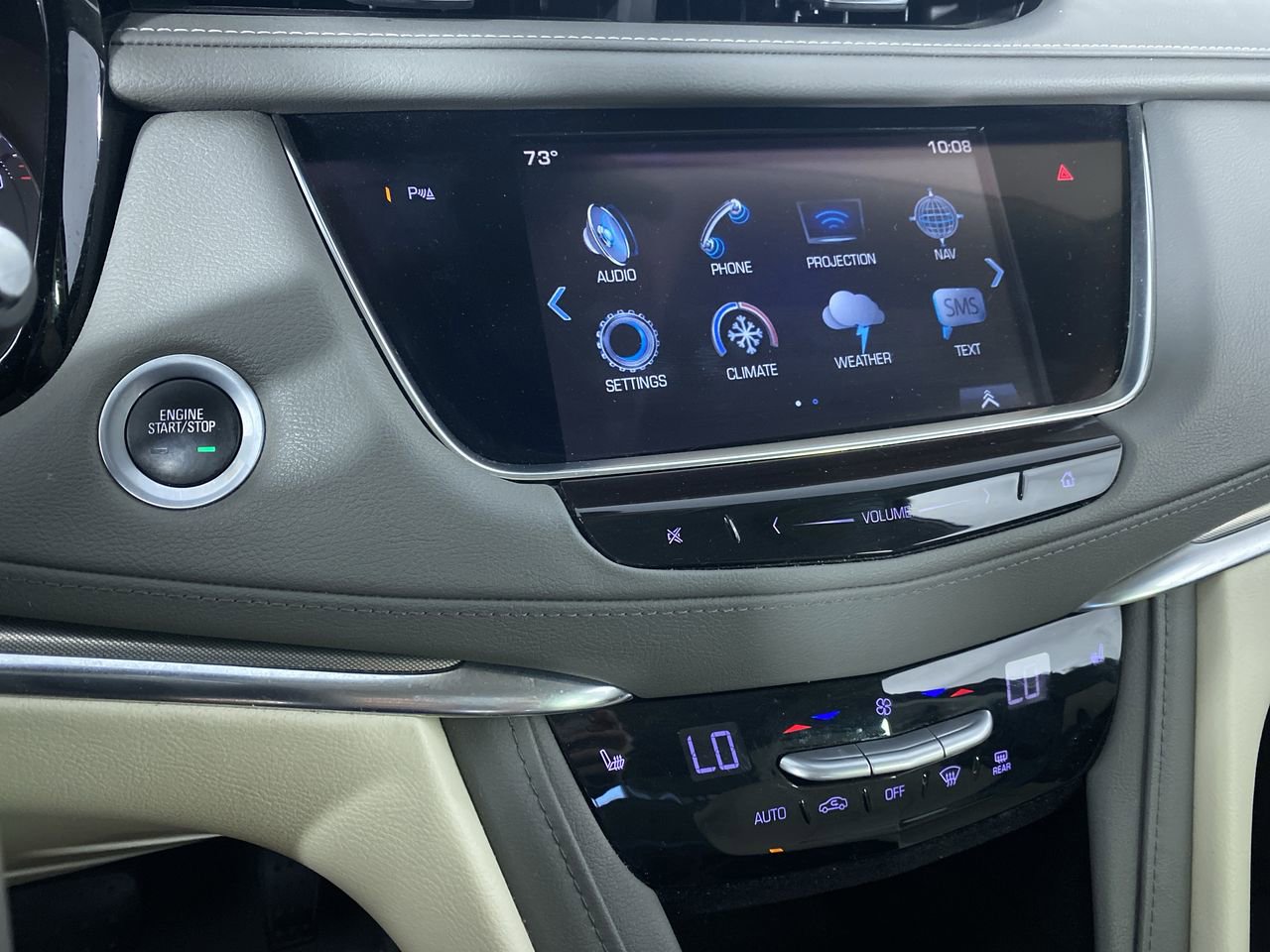Certified 2017 Cadillac XT5 Luxury w/ Driver Awareness Package FWD image 6