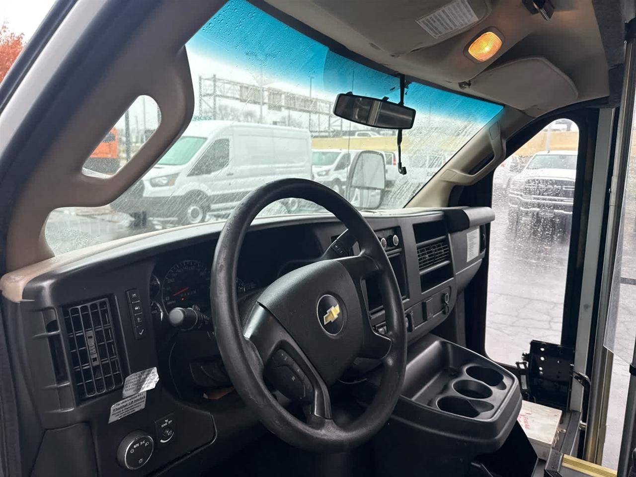 Used 2016 Chevrolet Express 4500 w/ Shuttle Bus Package RWD image 16