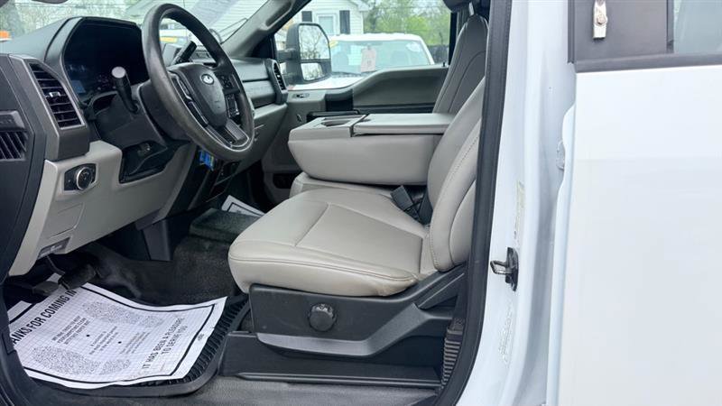 Used 2020 Ford F350 XL w/ Power Equipment Group AWD/4WD image 11