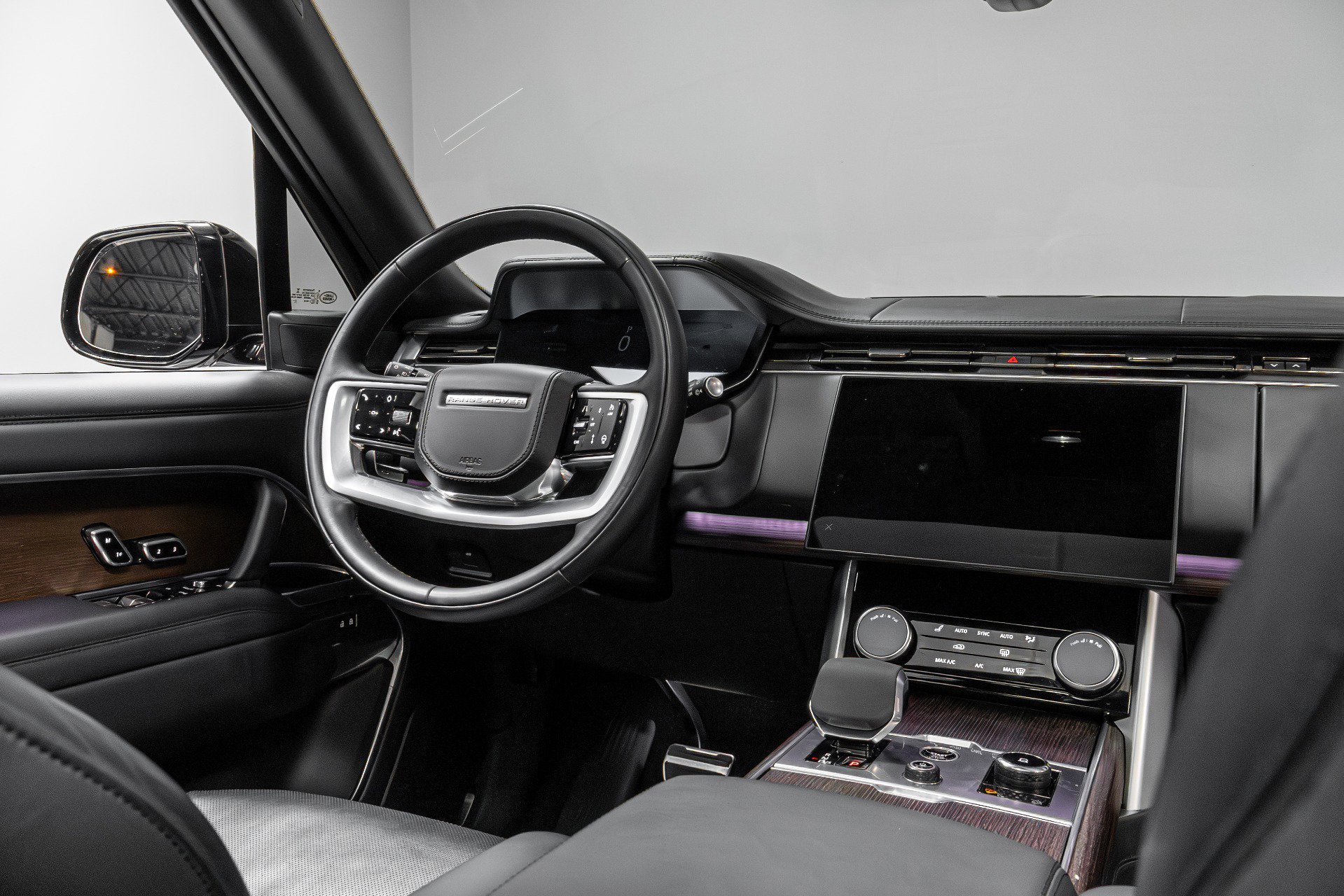 Used 2023 Land Rover Range Rover Long Wheelbase Autobiography image 67