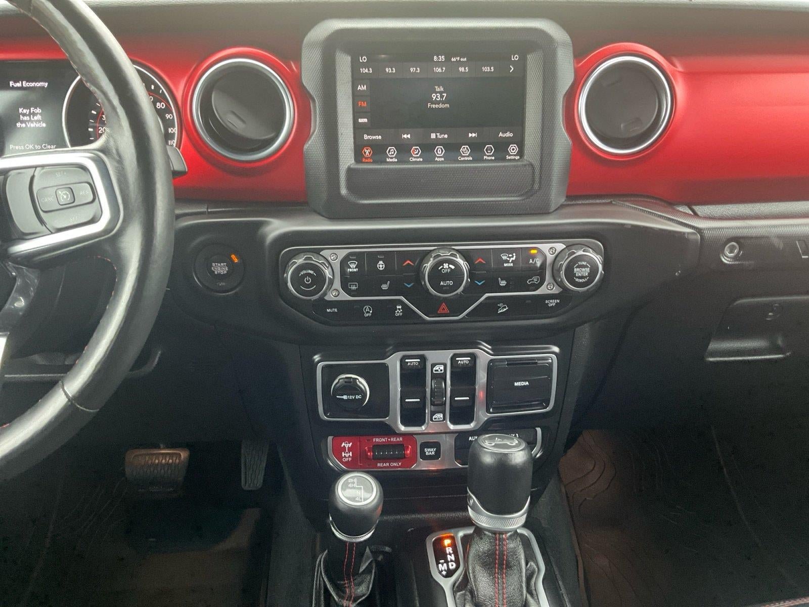 Used 2018 Jeep Wrangler Unlimited Rubicon w/ LED Lighting Group AWD/4WD image 11