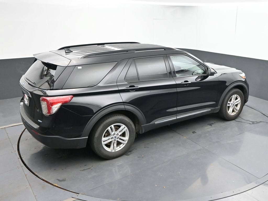 Used 2020 Ford Explorer XLT w/ Equipment Group 202A AWD/4WD image 30