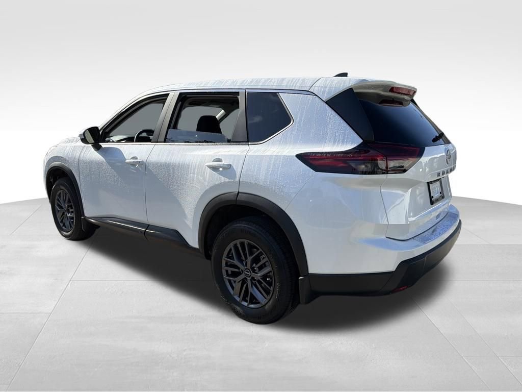 New 2026 Nissan Rogue SV image 5