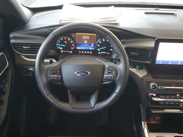 Used 2020 Ford Explorer XLT w/ Equipment Group 202A image 12