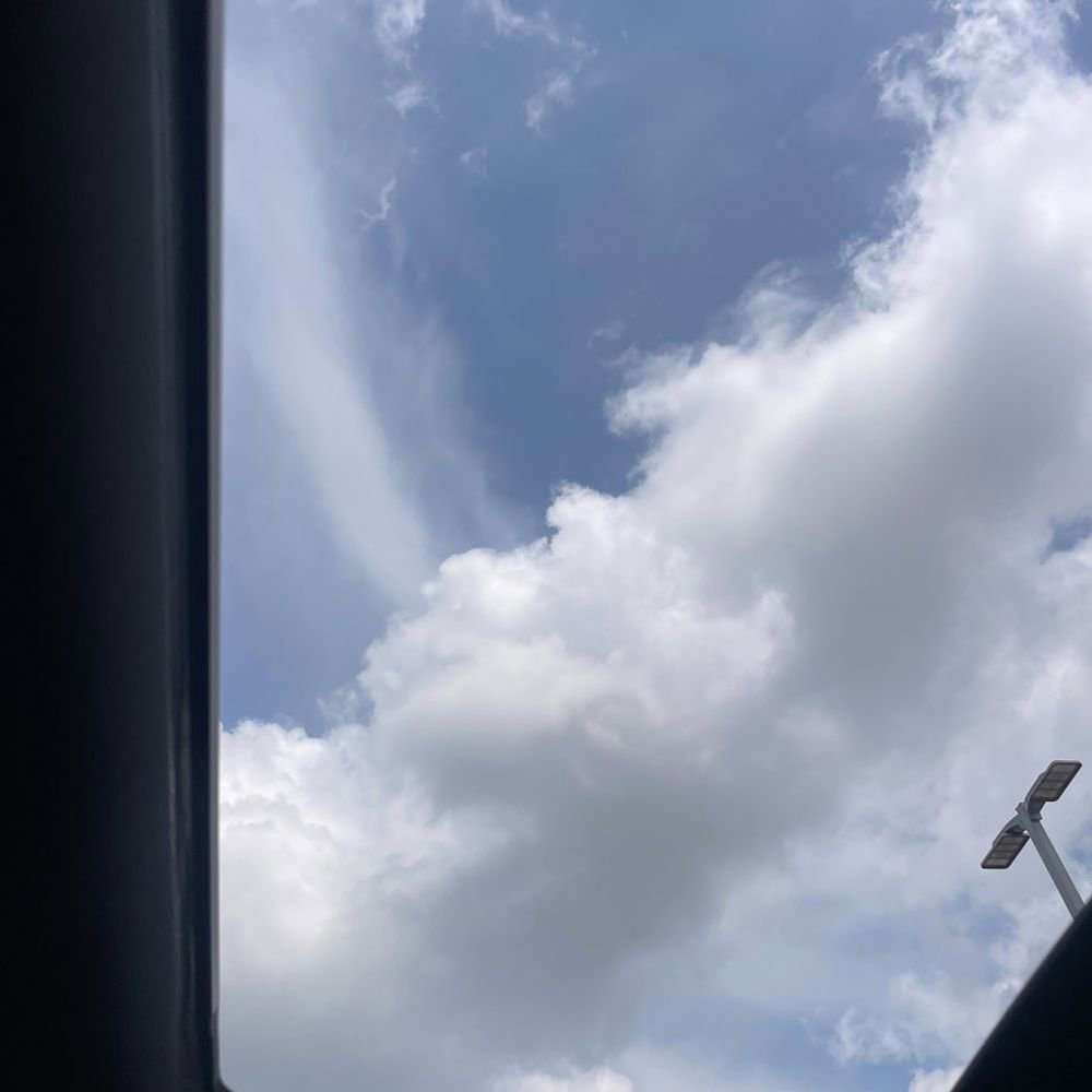 Used 2020 Land Rover Range Rover HSE image 13