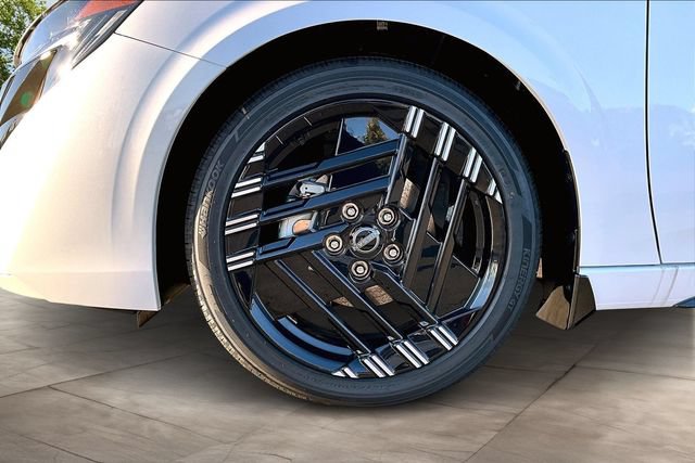 New 2026 Nissan Sentra SR w/ Floor Mat Package FWD image 12