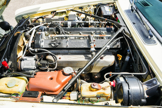 Used 1987 Jaguar XJ6 image 18