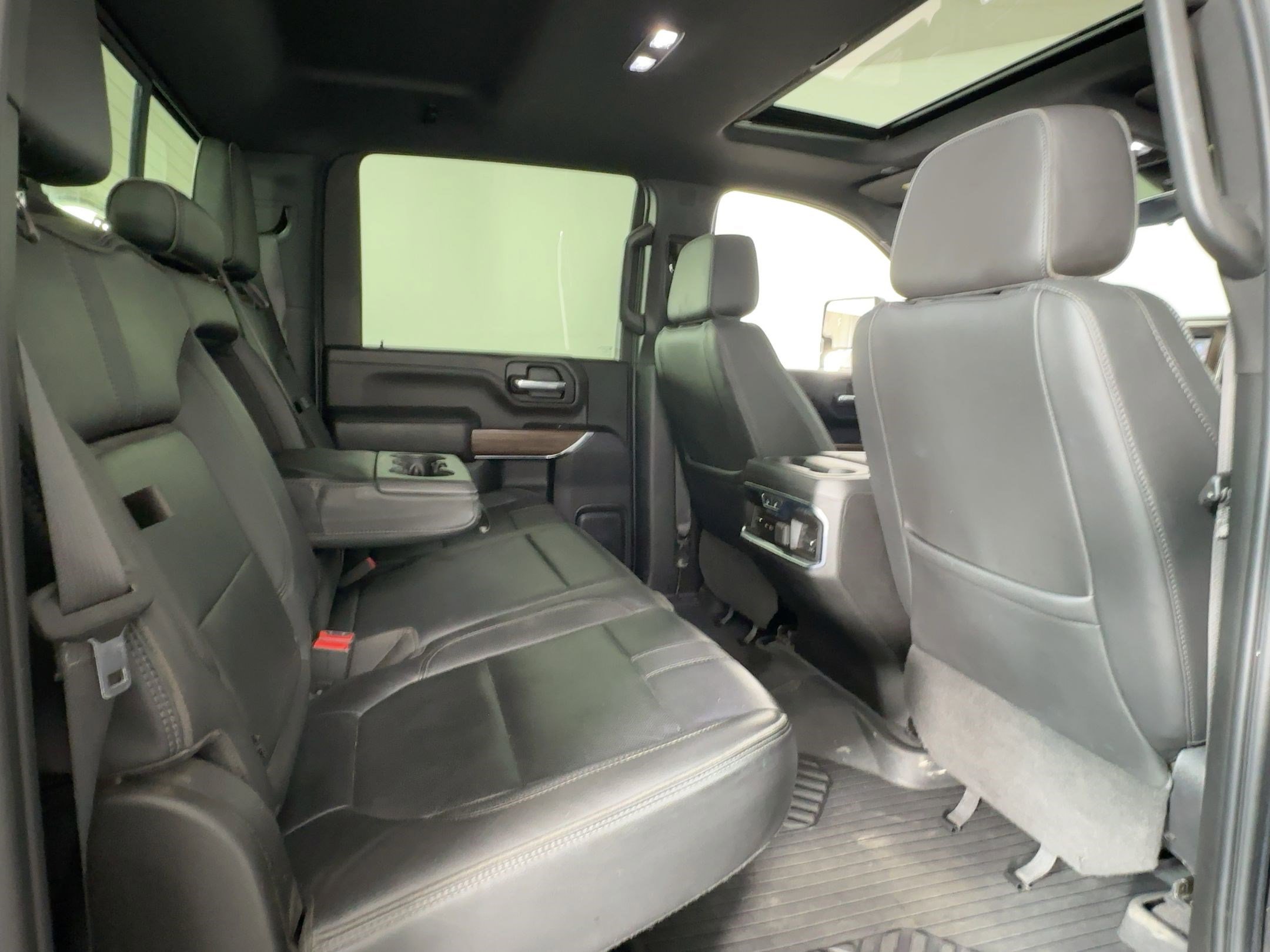 Used 2023 Chevrolet Silverado 2500 High Country w/ Z71 Off-Road Package image 29