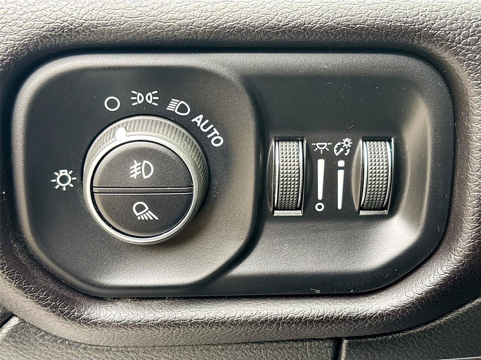 Used 2022 RAM 2500 Laramie AWD/4WD image 10