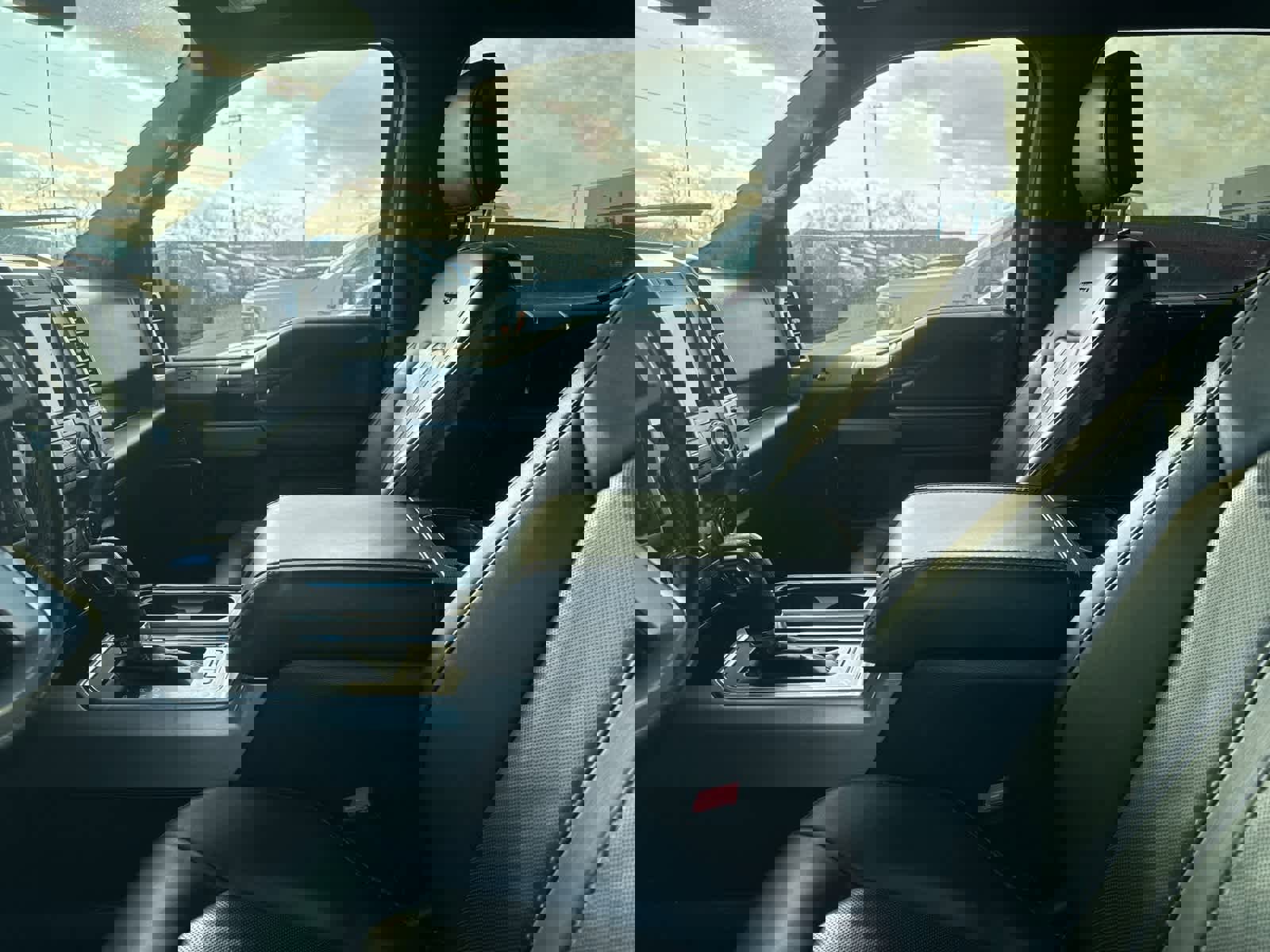 Used 2019 Ford F150 Platinum w/ Technology Package image 27