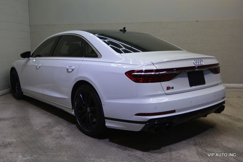 Used 2020 Audi S8 L w/ S8 Executive Package image 3