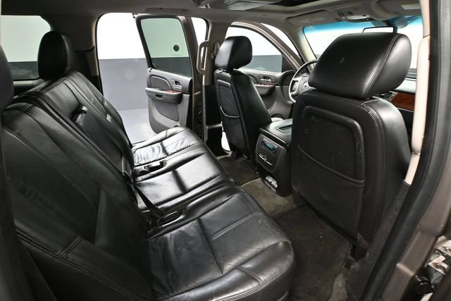 Used 2012 GMC Yukon XL SLT w/ SLT-2 Equipment Package AWD/4WD image 46