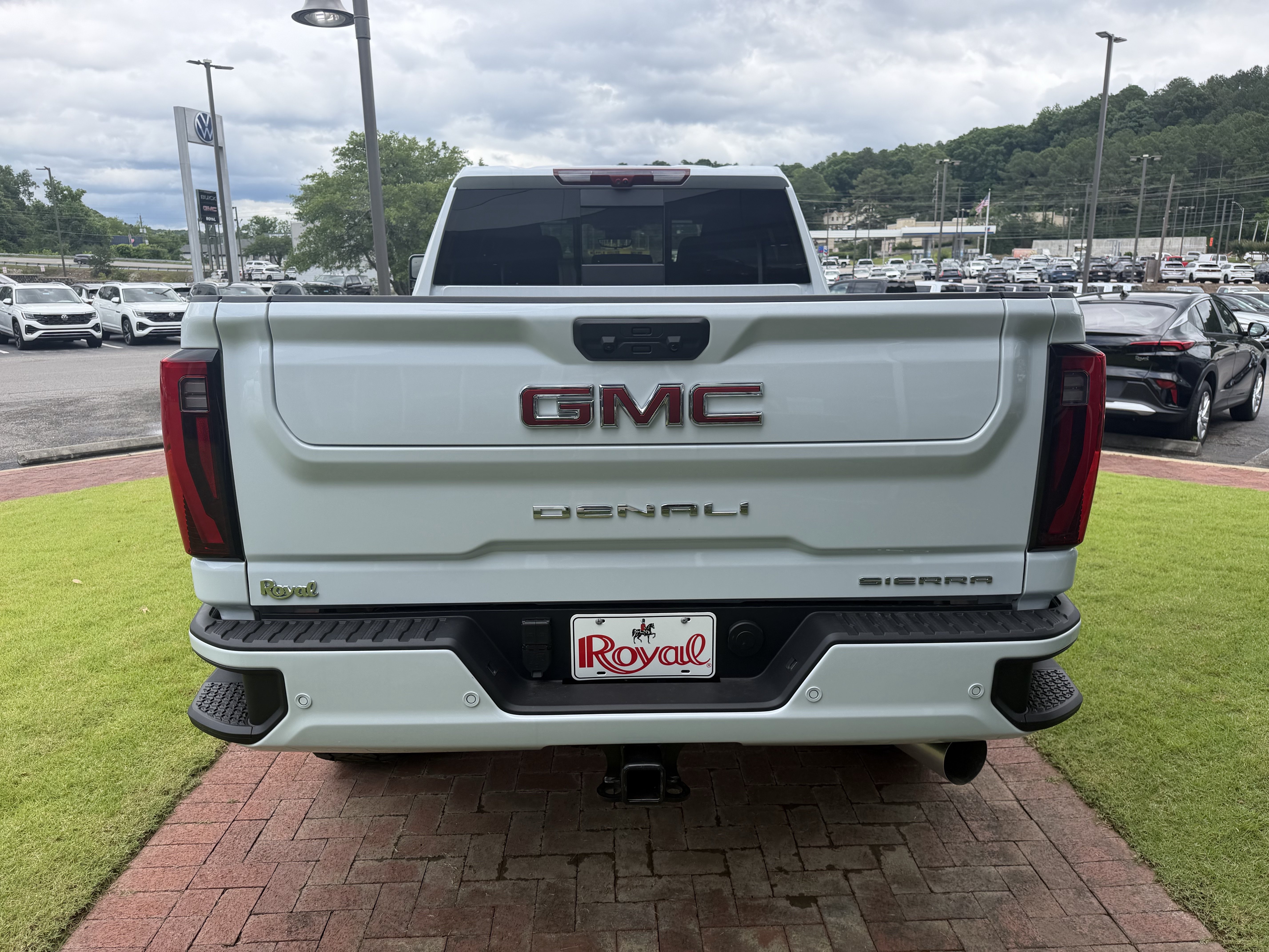 New 2026 GMC Sierra 2500 Denali w/ Denali Reserve Package AWD/4WD image 6