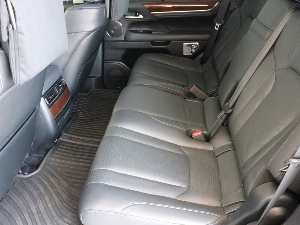 Used 2017 Lexus LX 570 4WD w/ Luxury Package image 32