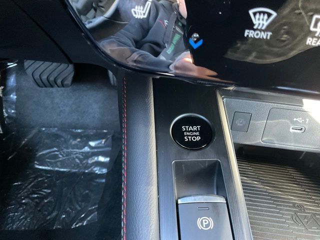 New 2026 Nissan Kicks SR w/ Cold Weather Package image 21