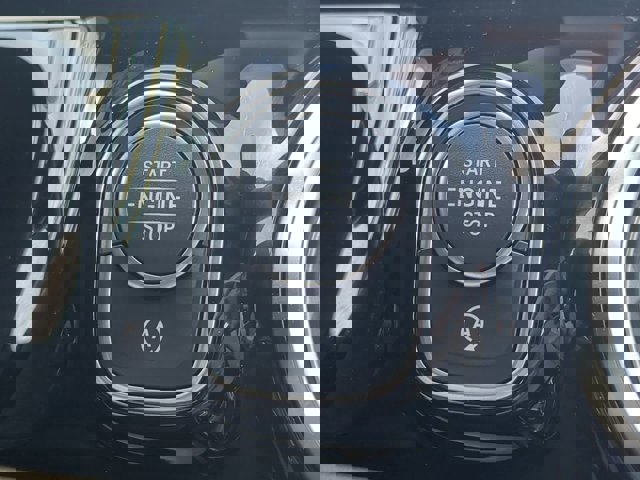 Used 2025 Mercedes-Benz GLA 250 image 25