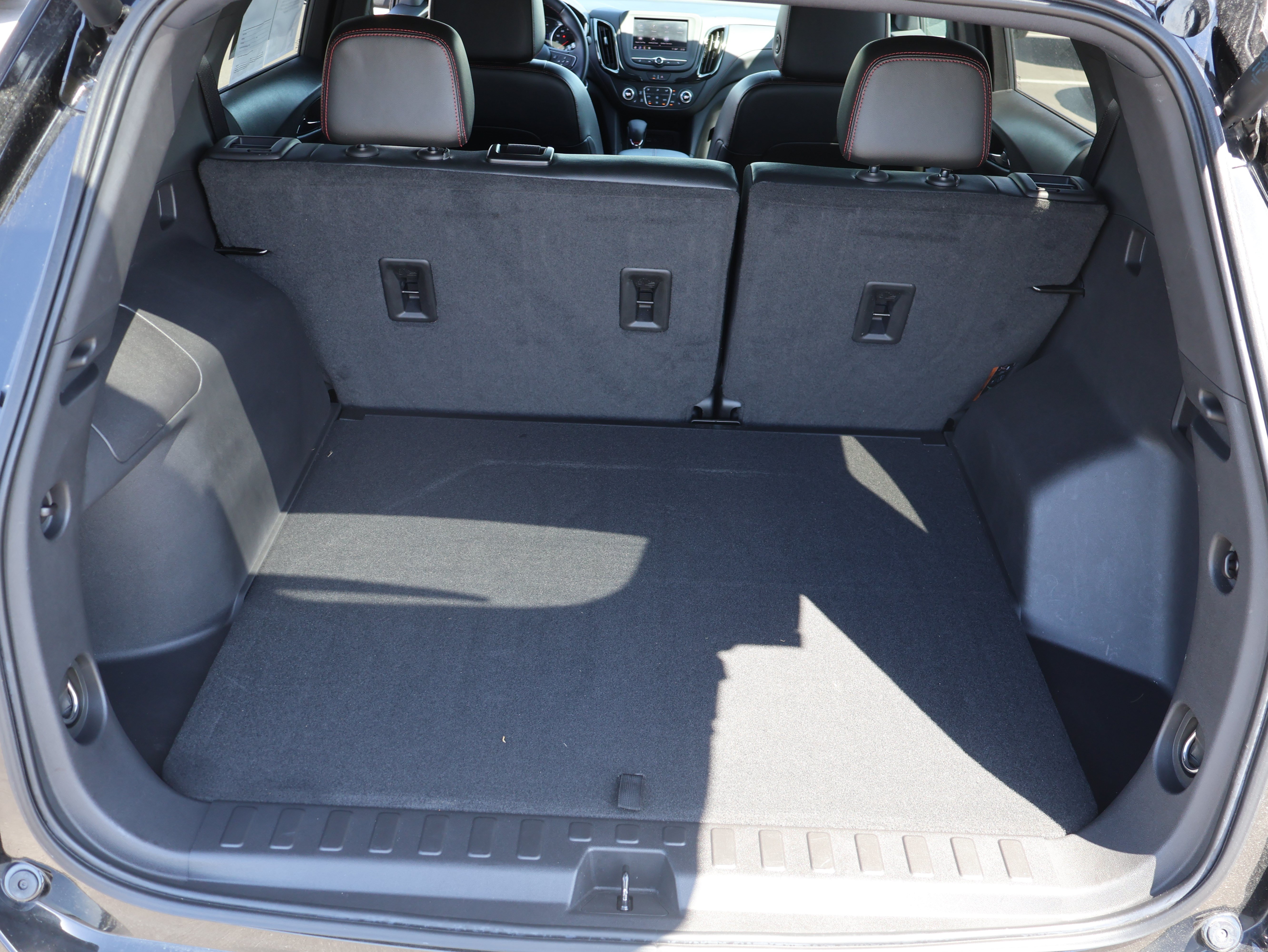 Used 2023 Chevrolet Equinox RS w/ LPO, Floor Liner Package AWD/4WD image 15