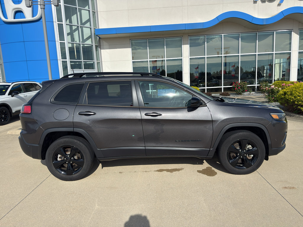 Used 2023 Jeep Cherokee Altitude Lux AWD/4WD image 4