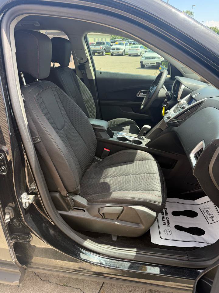 Used 2015 Chevrolet Equinox LS FWD image 13