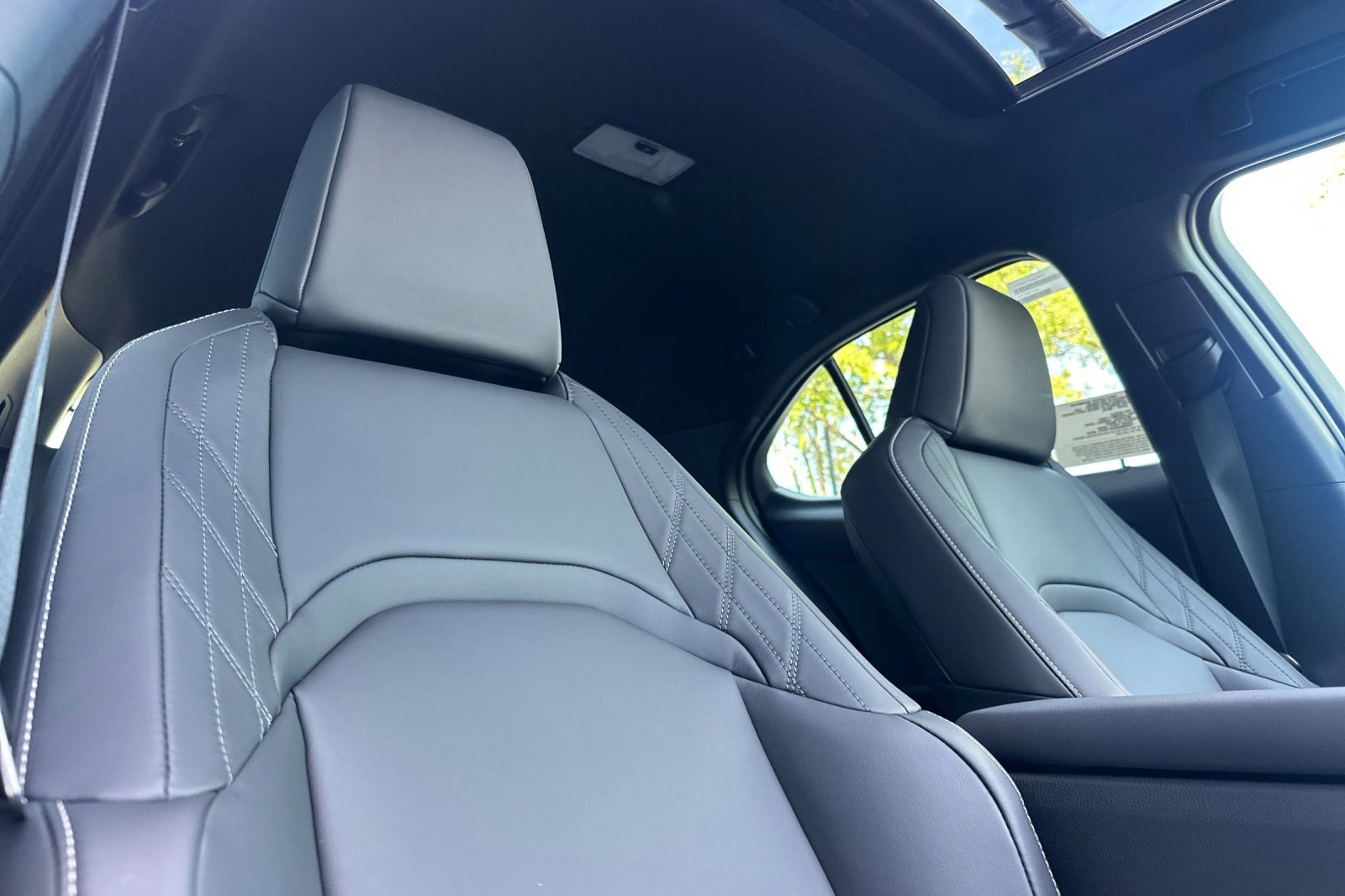 New 2026 Lexus UX 300h FWD image 15