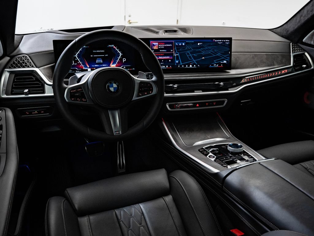 Certified 2026 BMW X7 xDrive40i w/ Executive Package AWD/4WD image 4