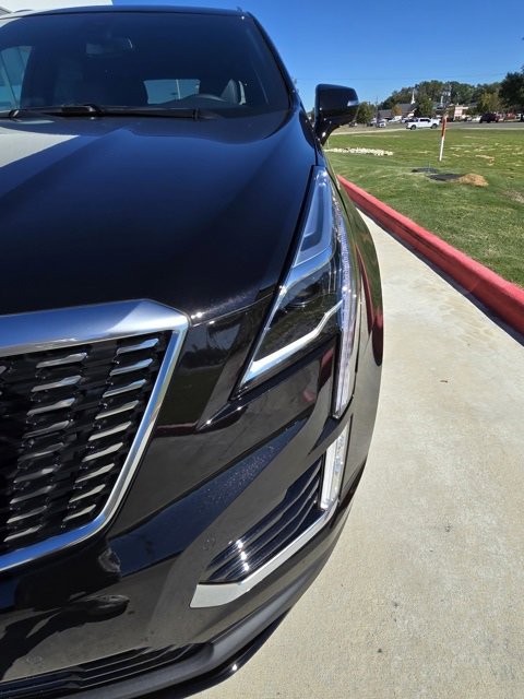 New 2025 Cadillac XT5 Luxury image 9