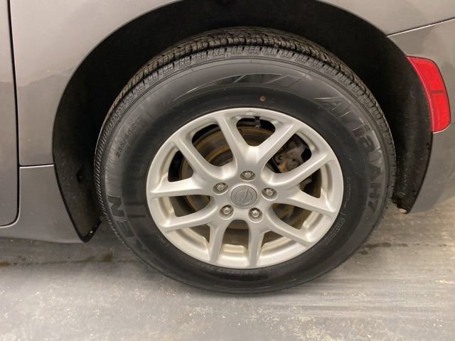 Used 2020 Chrysler Pacifica Touring-L FWD image 29