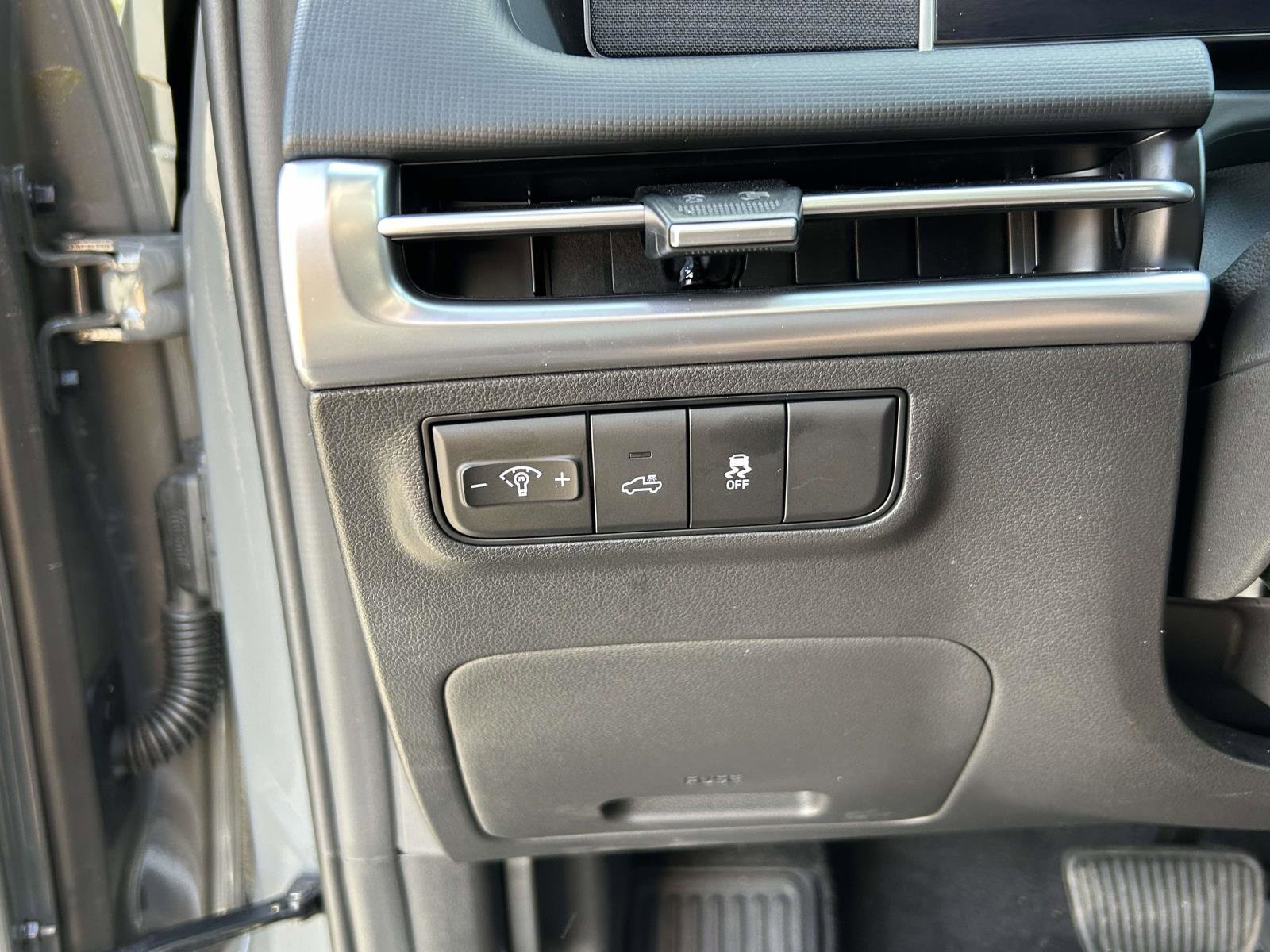 Used 2025 Hyundai Santa Cruz SEL image 19