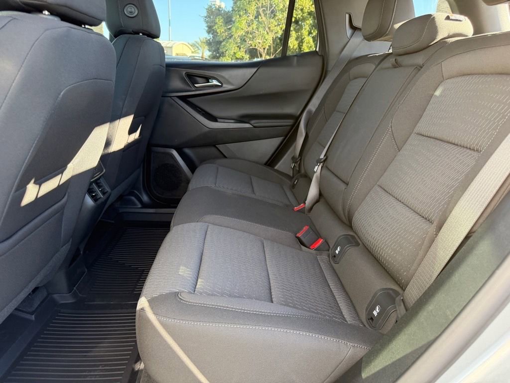 New 2026 Chevrolet Equinox LT w/ Safety and Technology Package image 7