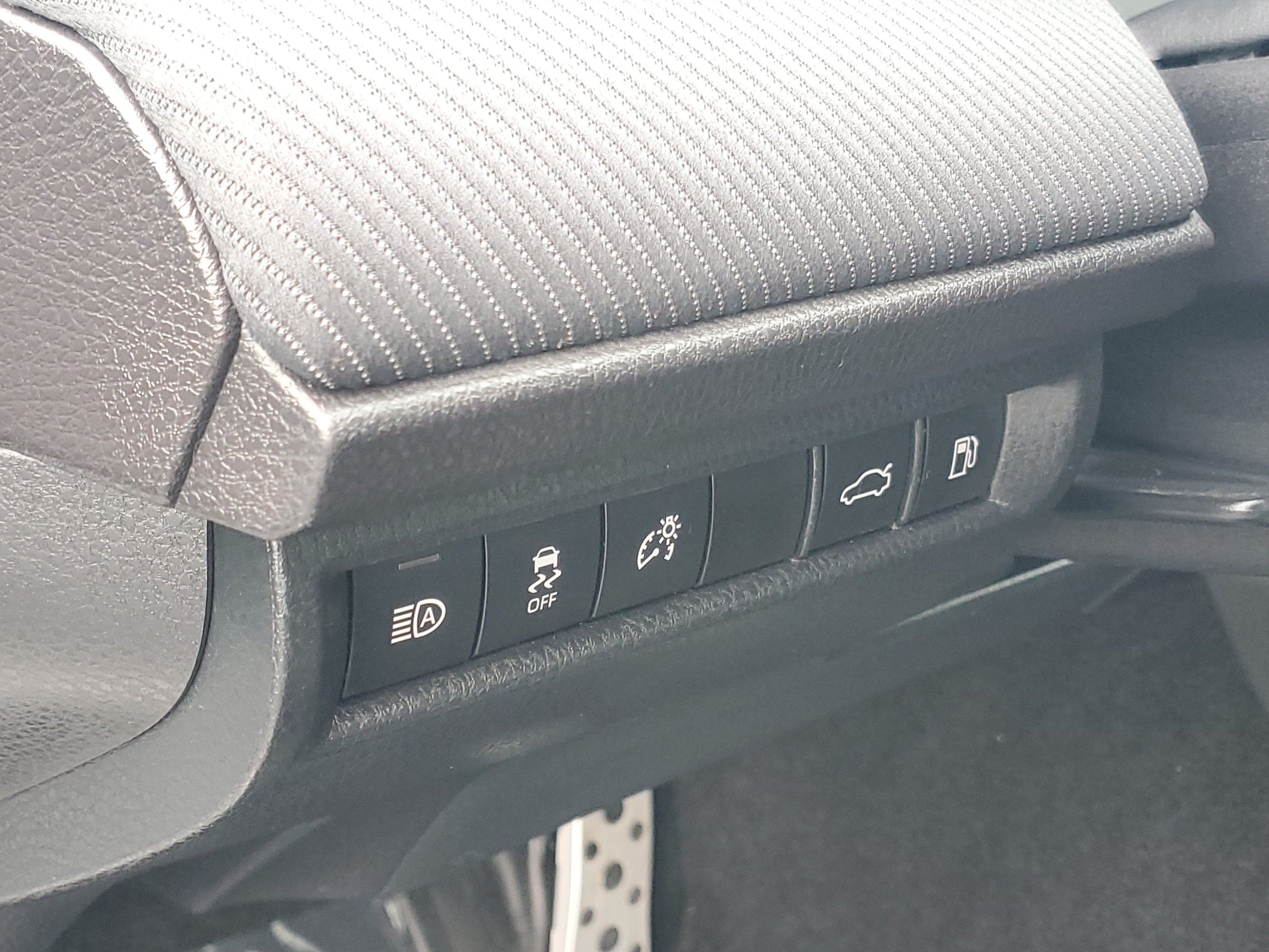 Certified 2026 Toyota Camry SE w/ Convenience Package FWD image 21