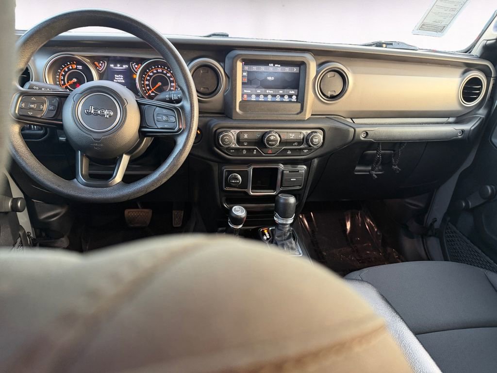 Used 2022 Jeep Gladiator Sport w/ Trailer Tow Package image 10