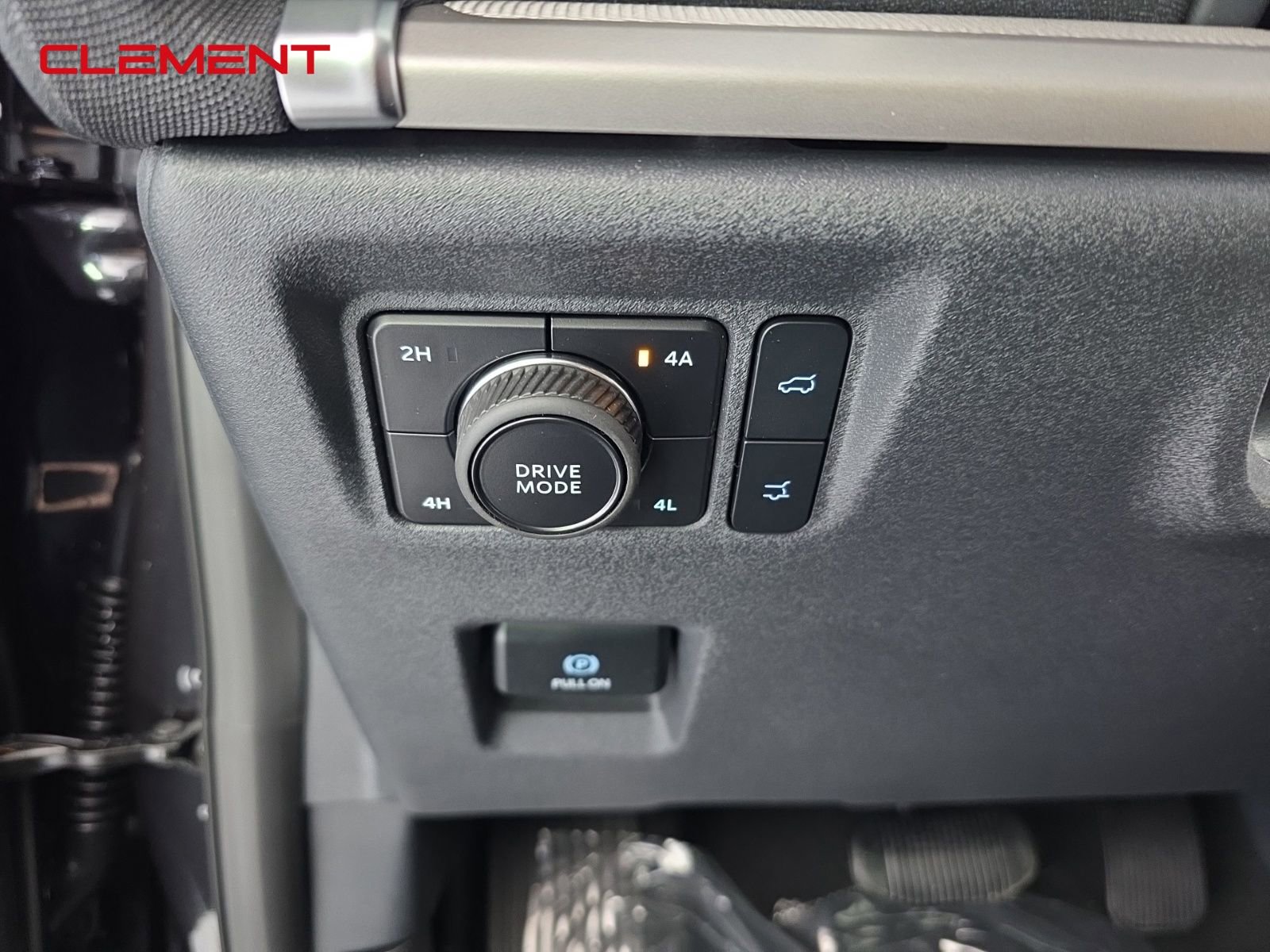 New 2025 Ford Expedition Max Active image 12