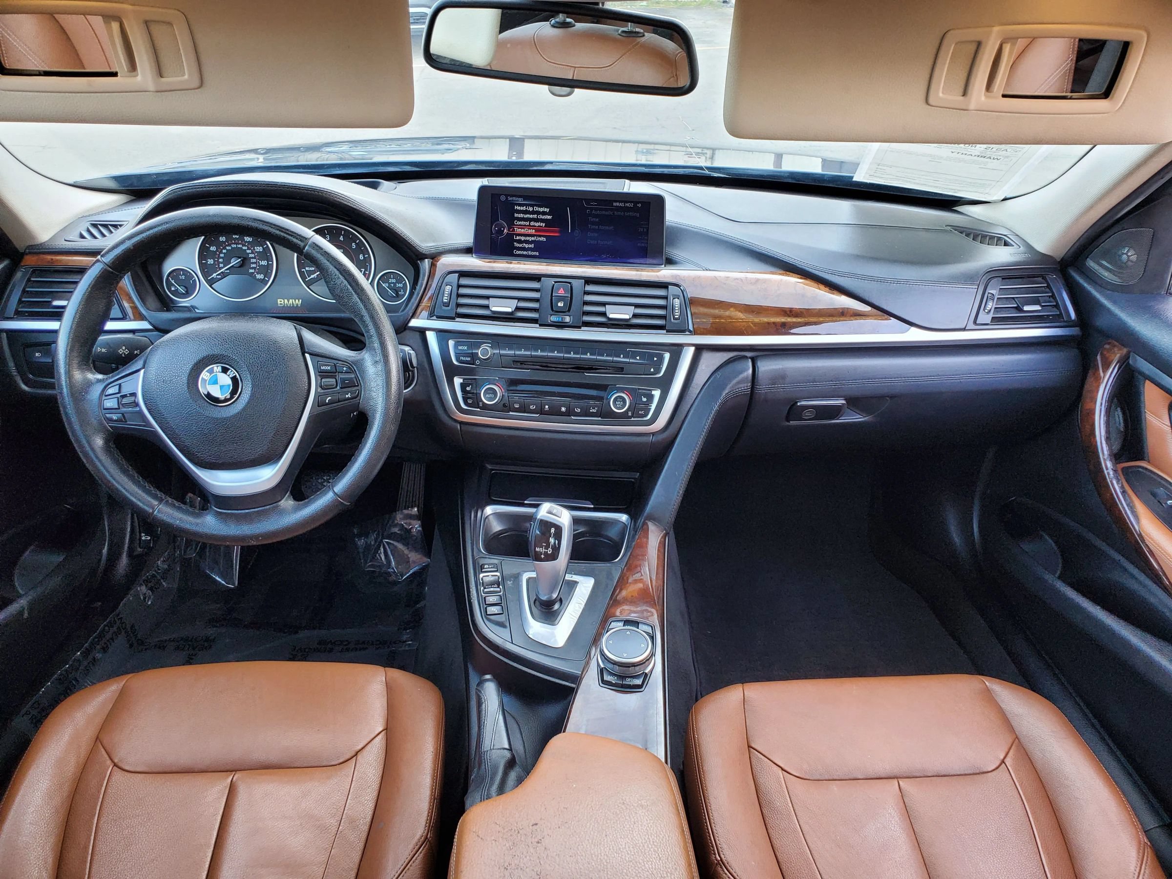 Used 2015 BMW ActiveHybrid 3 w/ Technology Package RWD image 40