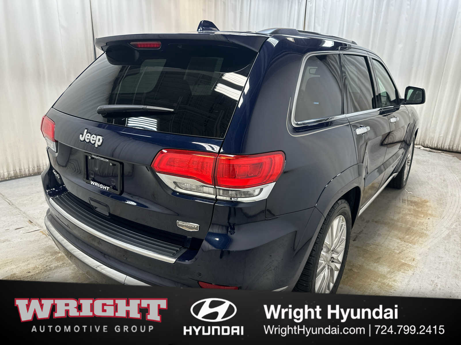 Used 2017 Jeep Grand Cherokee Summit AWD/4WD image 6