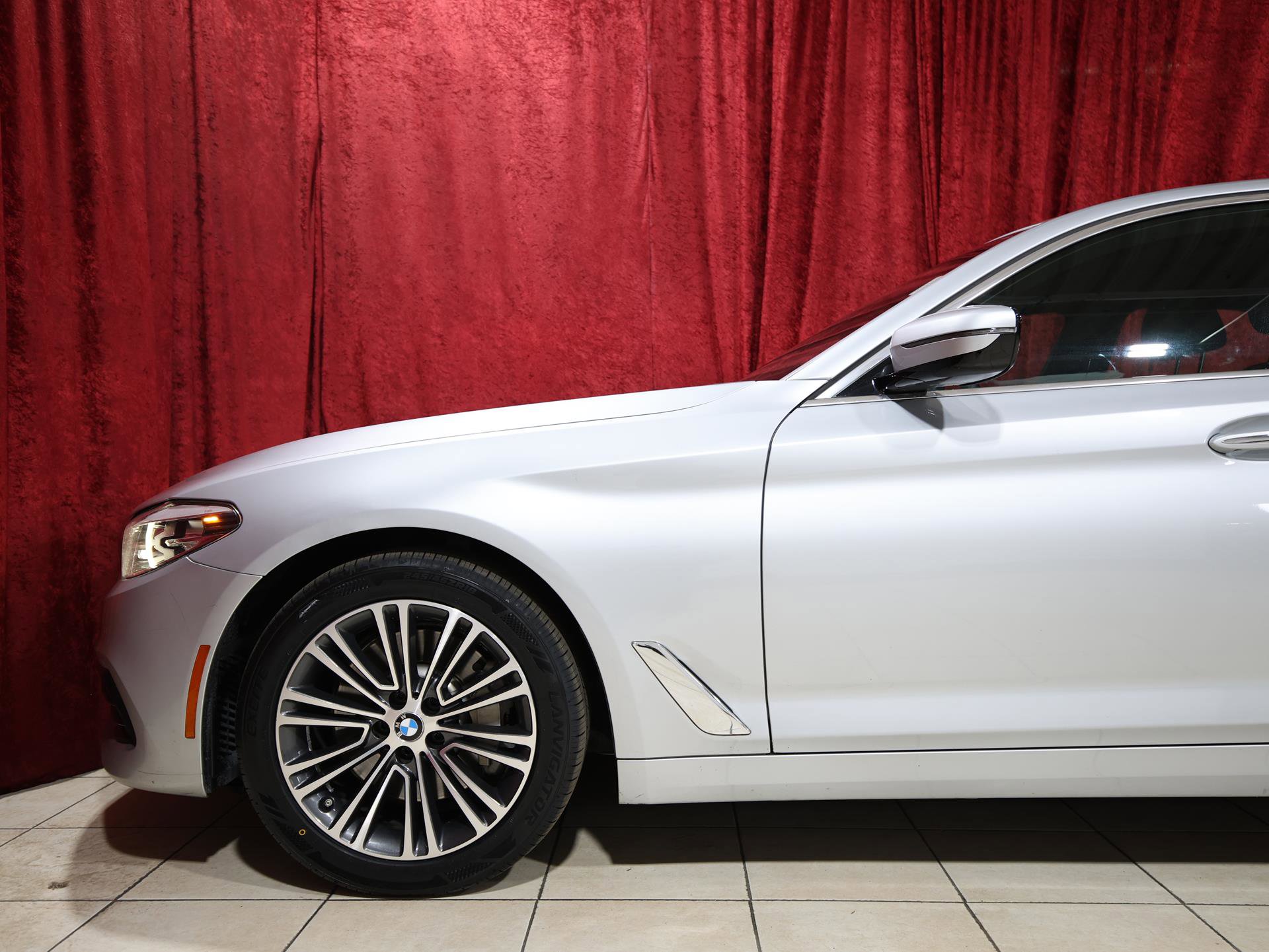 Used 2018 BMW 530i xDrive image 5