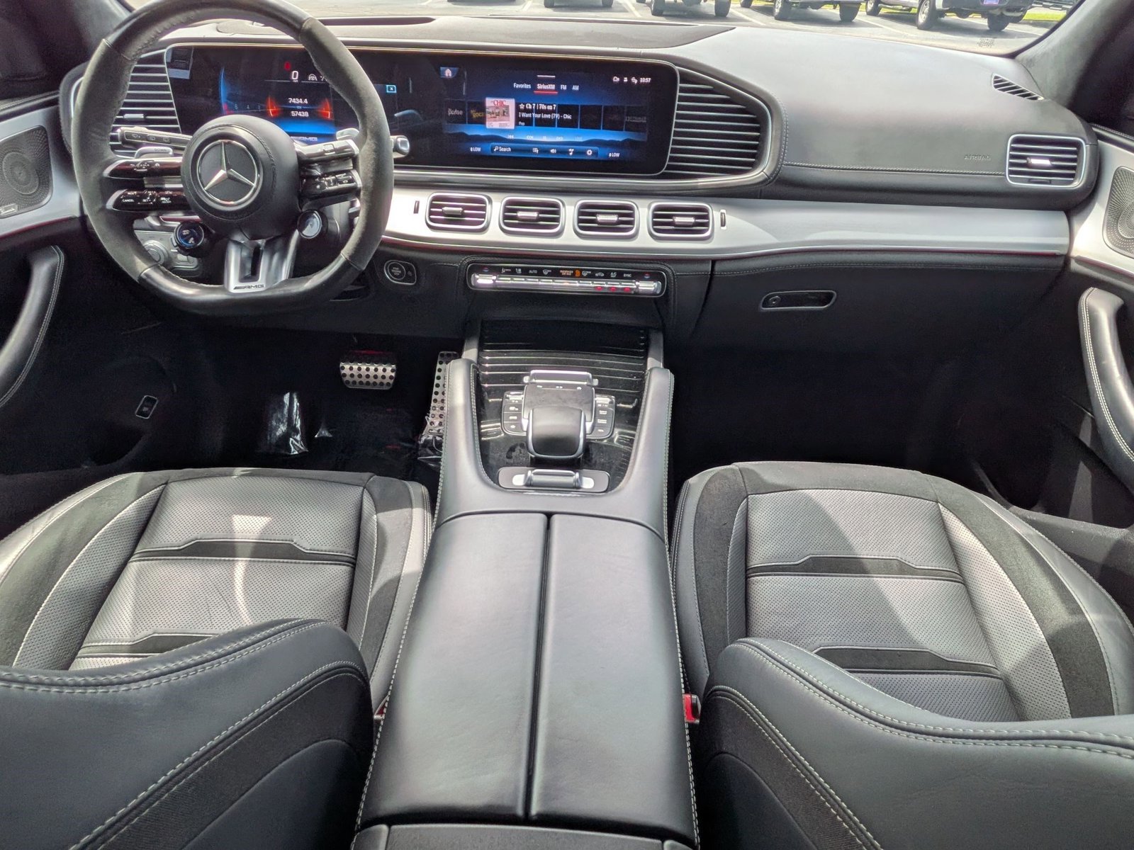 Used 2024 Mercedes-Benz GLS 63 AMG 4MATIC image 17