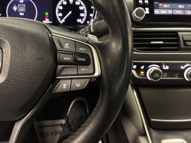 Used 2018 Honda Accord Touring image 25