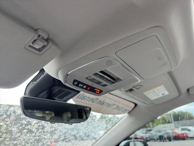 Used 2026 GMC Terrain Denali AWD/4WD image 24