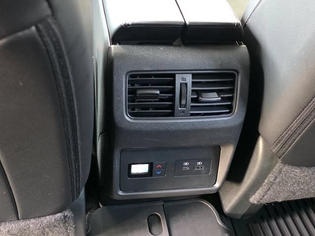 Used 2023 Nissan Rogue SL w/ SL Premium Package FWD image 11