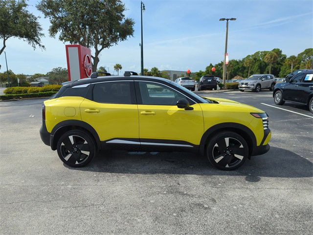 New 2026 Nissan Kicks SR image 3