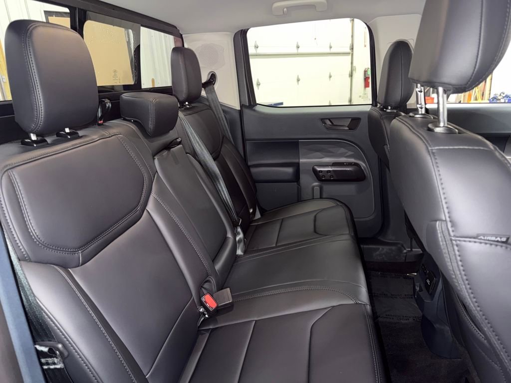 New 2026 Ford Maverick Lariat w/ Black Appearance Package AWD/4WD image 17
