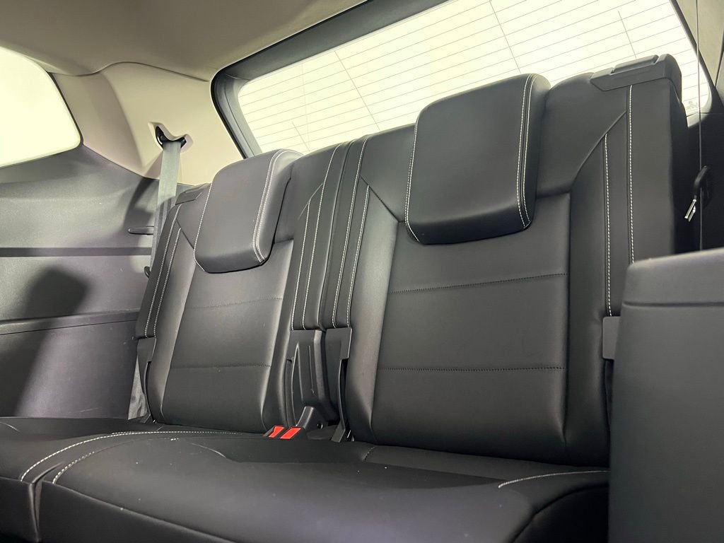 Used 2023 Volkswagen Atlas SEL image 31