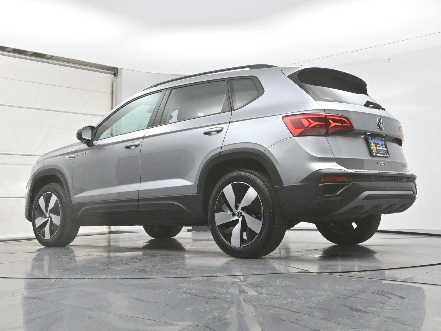 Used 2023 Volkswagen Taos S w/ Driver Assistance Package AWD/4WD image 31