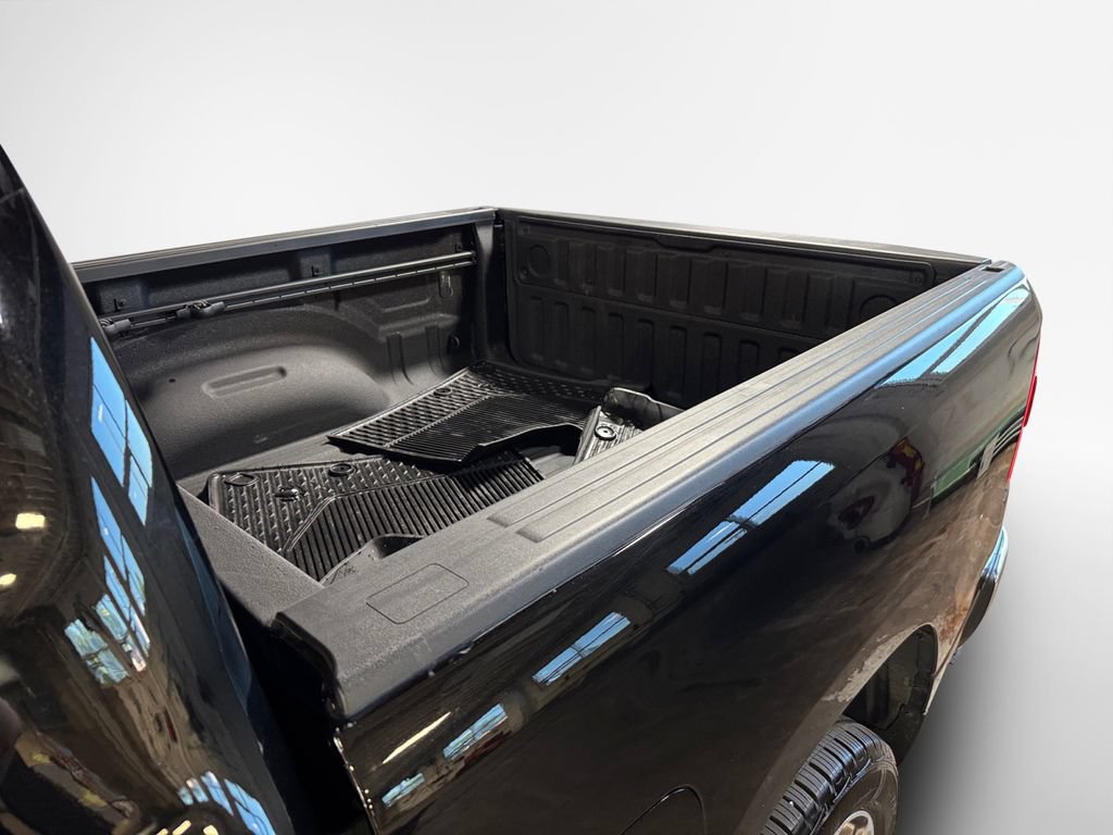 Used 2023 RAM 1500 Laramie AWD/4WD image 25