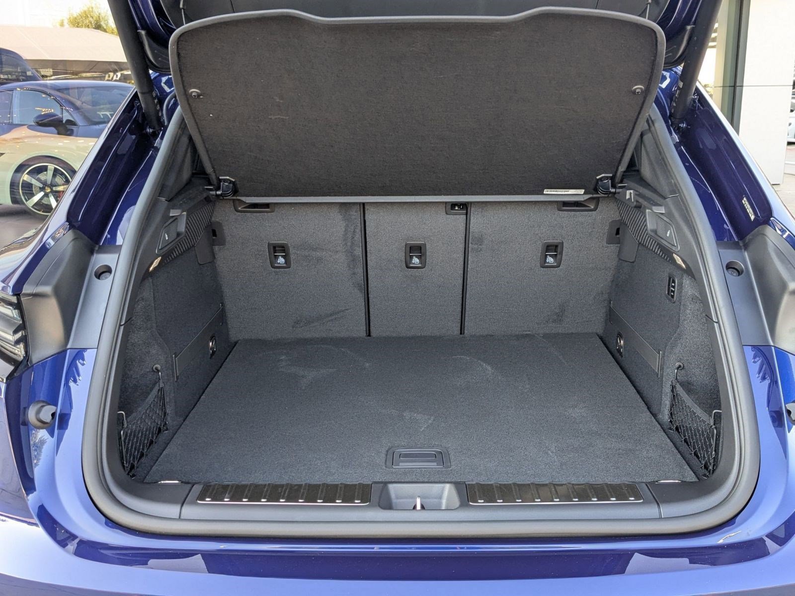 New 2025 Porsche Macan 4 Electric image 23