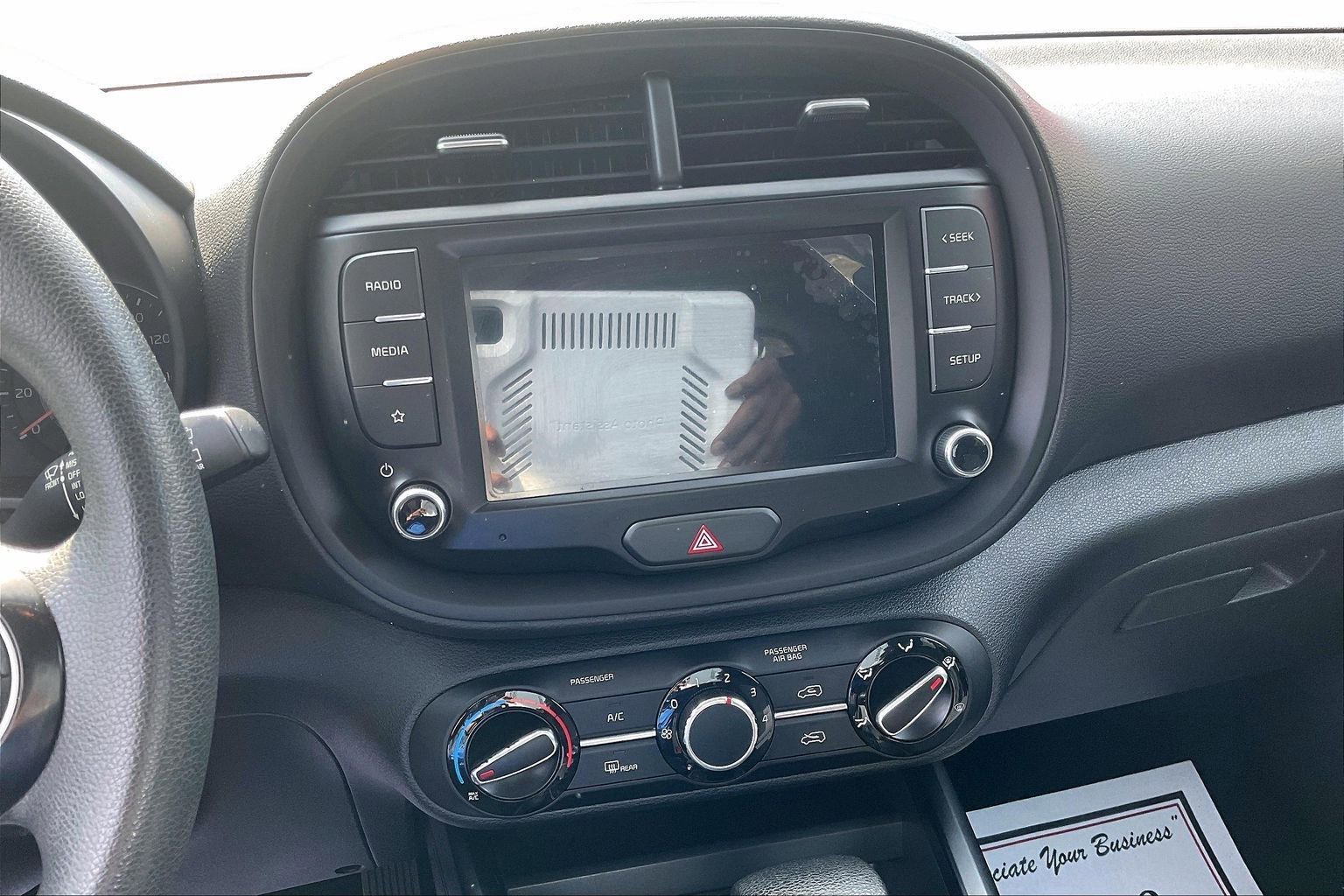Used 2022 Kia Soul LX FWD image 6