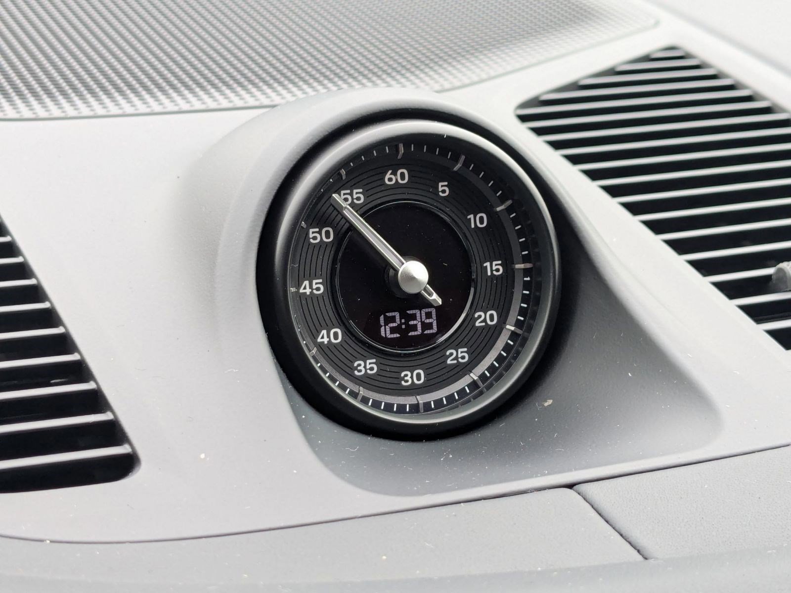 New 2026 Porsche Cayenne Coupe image 21