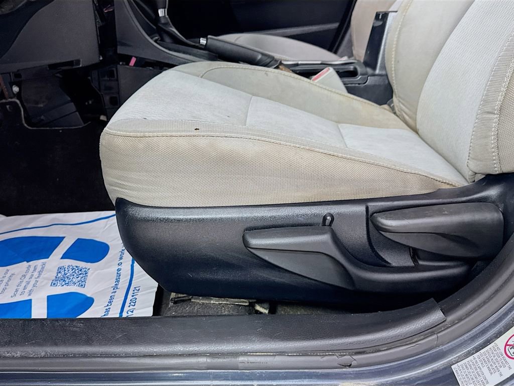 Used 2016 Toyota Corolla LE FWD image 22