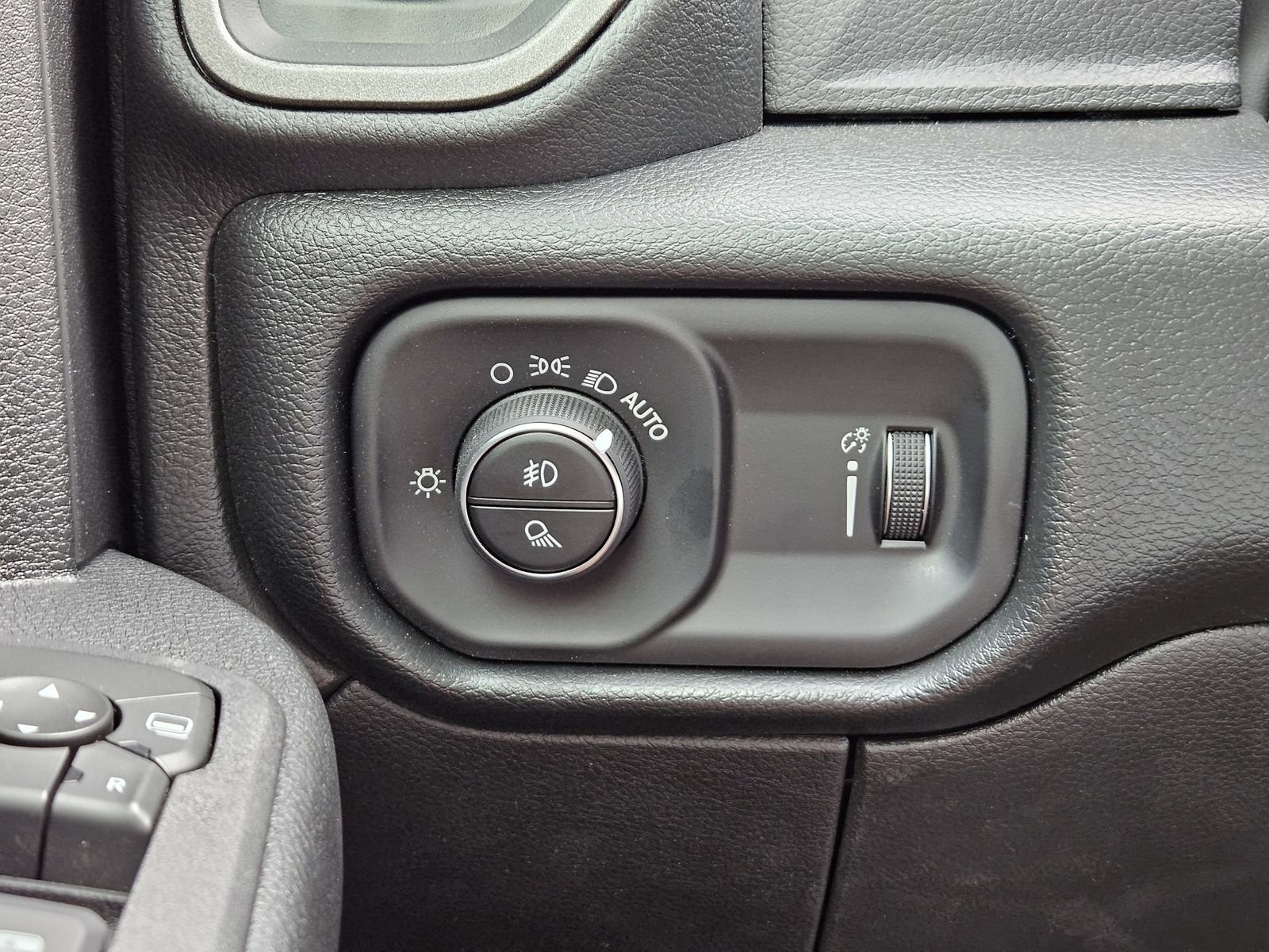 New 2026 RAM 3500 Tradesman AWD/4WD image 23